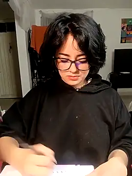 Lin-cute online show from 12, 3, 2025