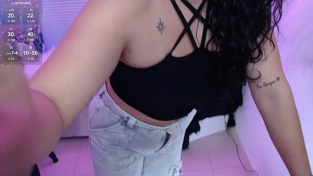 Snapshot of Mailywindsor chatting on 18, 10, 2025 Mailywindsor online show from 18, 10, 2025