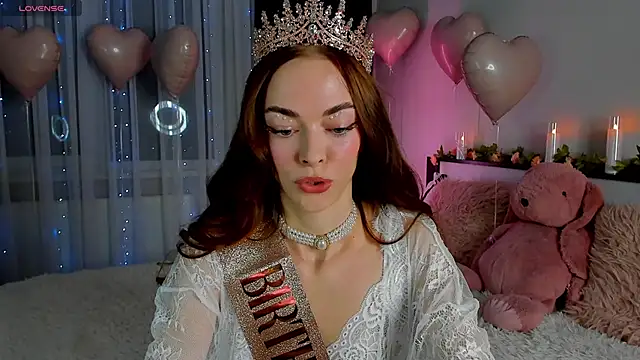 Undertheskin online show from 8, 2, 2025