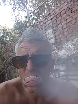 Snapshot of NICJOHNS chatting on 1, 2, 2026 NICJOHNS online show from 1, 2, 2026