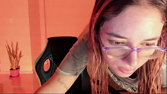 atenas 05  online show from 14, 2, 2026