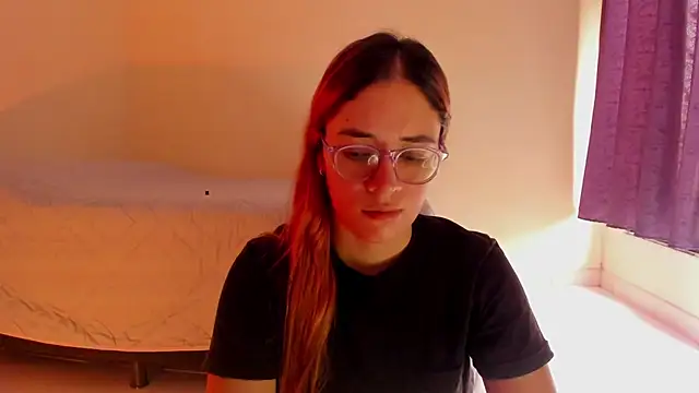 atenas 05  online show from 19, 4, 2026