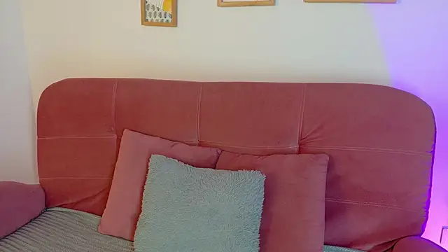 Juanita owens online show from 16, 3, 2026