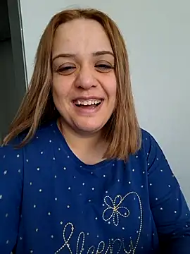 cansuozell online show from 23, 9, 2025