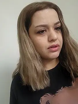 cansuozell online show from 6, 11, 2025