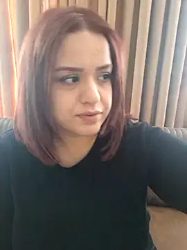 Snapshot of cansuozell chatting on 4, 6, 2026 cansuozell online show from 4, 6, 2026
