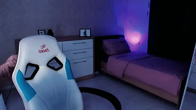 Snapshot of Rose_Sweetiee chatting on 10, 9, 2025 Rose Sweetiee online show from 10, 9, 2025