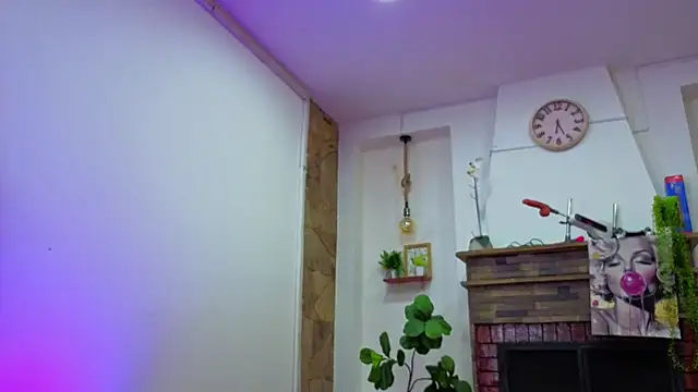 dulce celeste15 online show from 5, 1, 2026