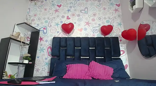 KOURTNEY-- online show from 25, 2, 2025