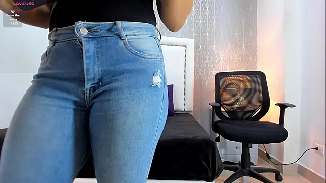  Peach1  online show from 25, 3, 2026