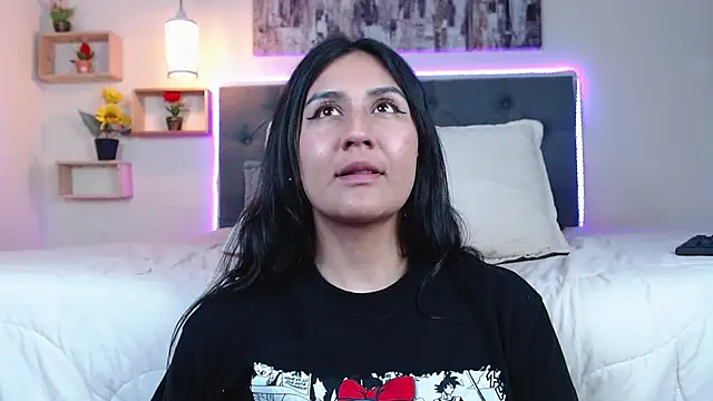 mia aira online show from 20, 1, 2025