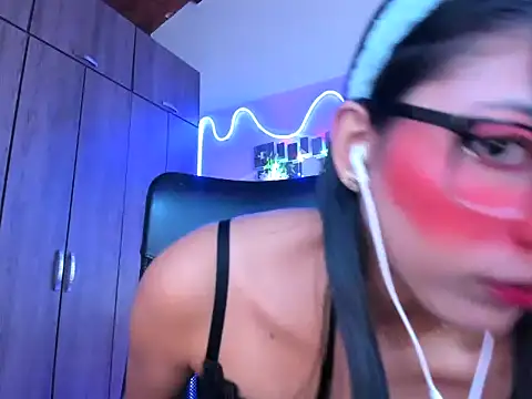 Snapshot of _ALLYSON18_ chatting on 17, 1, 2025 ALLYSON18 online show from 17, 1, 2025