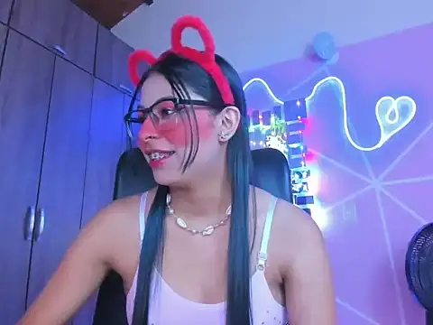 Snapshot of _ALLYSON18_ chatting on 21, 1, 2025 ALLYSON18 online show from 21, 1, 2025
