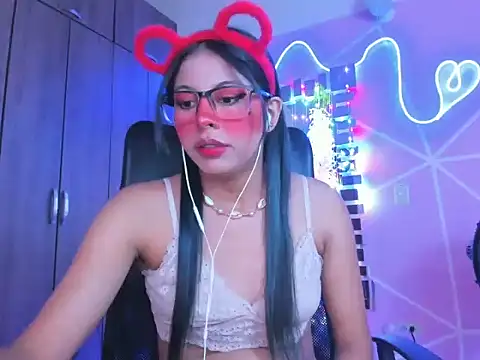 Snapshot of _ALLYSON18_ chatting on 8, 2, 2025 ALLYSON18 online show from 8, 2, 2025