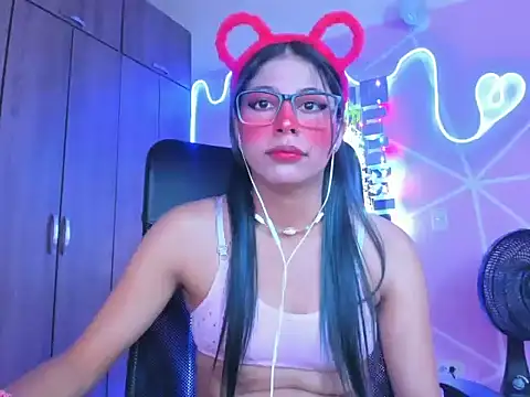Snapshot of _ALLYSON18_ chatting on 10, 2, 2025 ALLYSON18 online show from 10, 2, 2025