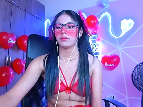 Snapshot of _ALLYSON18_ chatting on 14, 2, 2025 ALLYSON18 online show from 14, 2, 2025