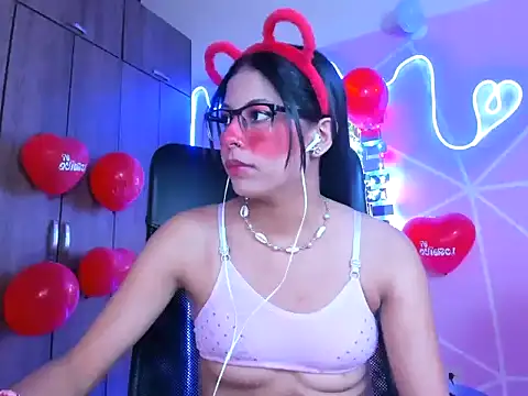 Snapshot of _ALLYSON18_ chatting on 16, 2, 2025 ALLYSON18 online show from 16, 2, 2025