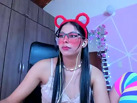 Snapshot of _ALLYSON18_ chatting on 7, 3, 2025 ALLYSON18 online show from 7, 3, 2025