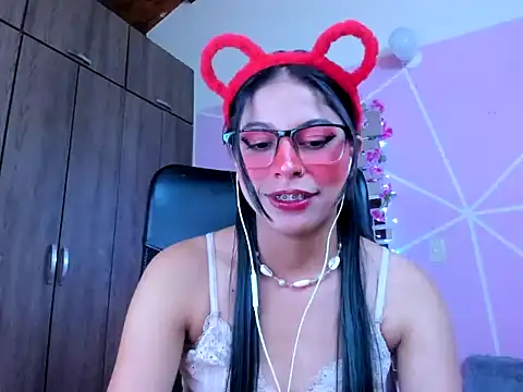 Snapshot of _ALLYSON18_ chatting on 7, 3, 2025 ALLYSON18 online show from 7, 3, 2025