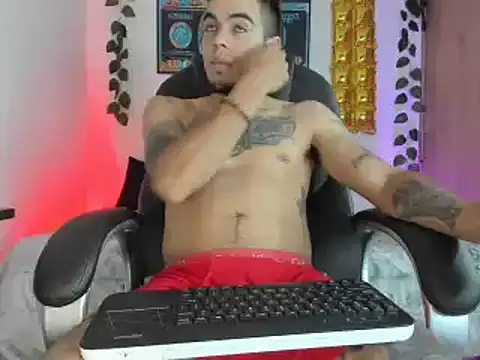 Snapshot of mikee_scooth chatting on 6, 2, 2025 mikee scooth online show from 6, 2, 2025