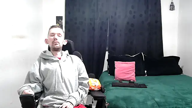 Sophia and Thomas online show from 15, 3, 2025