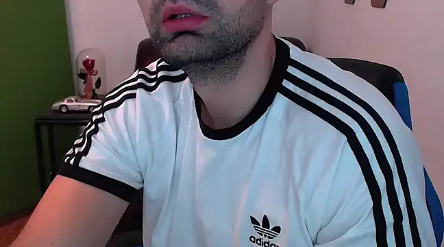 Snapshot of Leo_1617 chatting on 1, 12, 2024 Leo 1617 online show from 1, 12, 2024