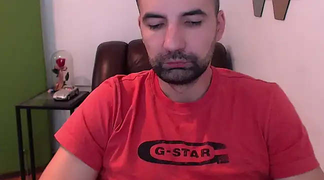 Snapshot of Leo_1617 chatting on 6, 12, 2024 Leo 1617 online show from 6, 12, 2024