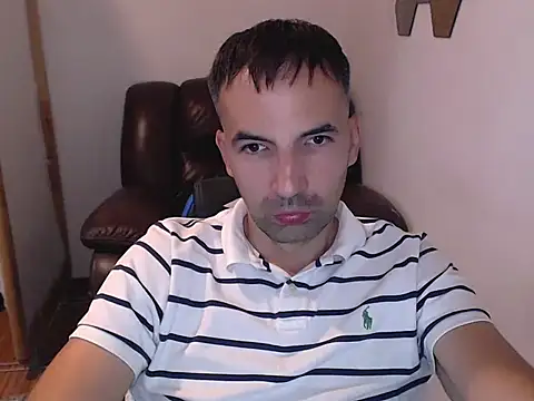 Snapshot of Leo_1617 chatting on 23, 9, 2025 Leo 1617 online show from 23, 9, 2025