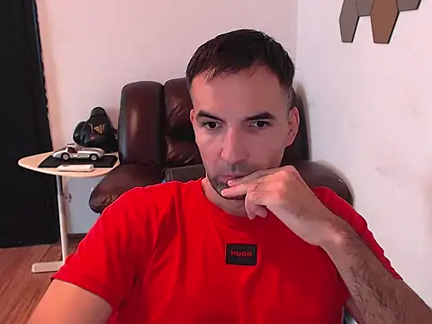 Snapshot of Leo_1617 chatting on 12, 10, 2025 Leo 1617 online show from 12, 10, 2025