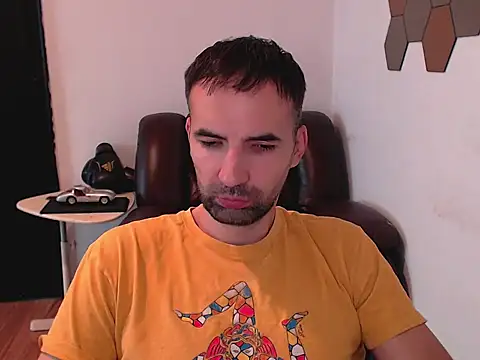 Snapshot of Leo_1617 chatting on 16, 10, 2025 Leo 1617 online show from 16, 10, 2025