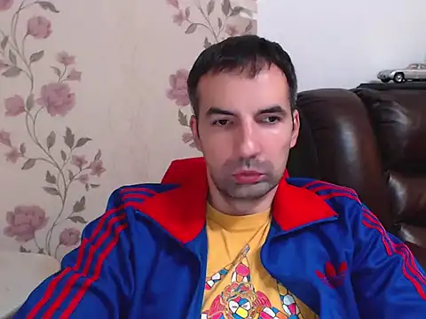 Snapshot of Leo_1617 chatting on 9, 11, 2025 Leo 1617 online show from 9, 11, 2025