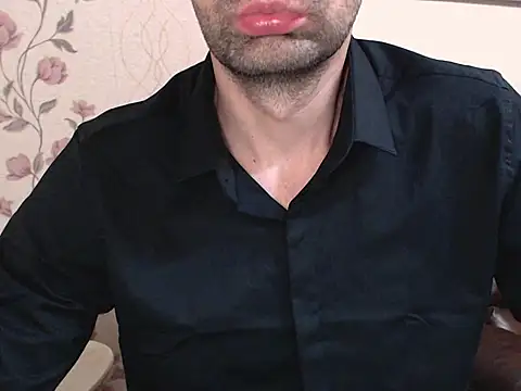 Snapshot of Leo_1617 chatting on 11, 11, 2025 Leo 1617 online show from 11, 11, 2025