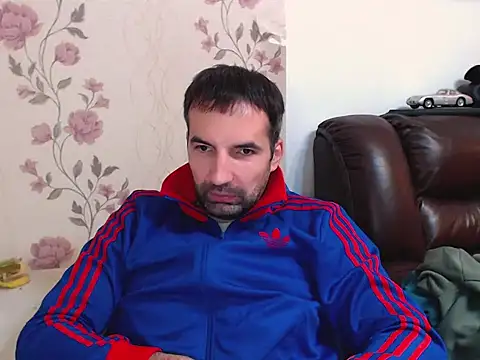 Snapshot of Leo_1617 chatting on 16, 11, 2025 Leo 1617 online show from 16, 11, 2025