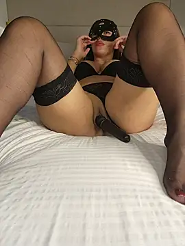 xxxHotQueen online show from 15, 11, 2025