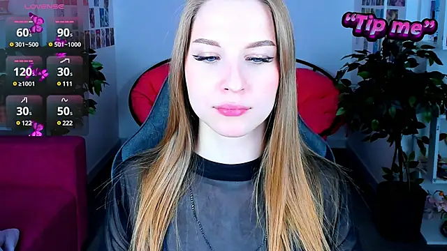 CuteMousee online show from 5, 1, 2025