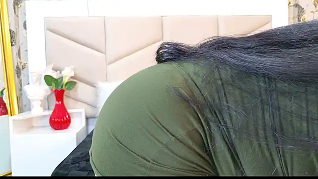 AlizonMoreti online show from 26, 10, 2025