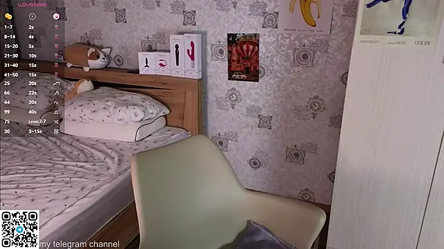 HalieCross online show from 2, 12, 2024