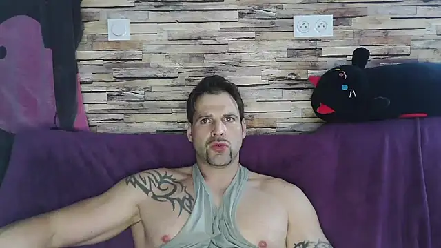 XxBigboybandxX online show from 21, 2, 2025