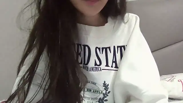 Snapshot of sweetiebunny22 chatting on 9, 9, 2025 sweetiebunny22 online show from 9, 9, 2025