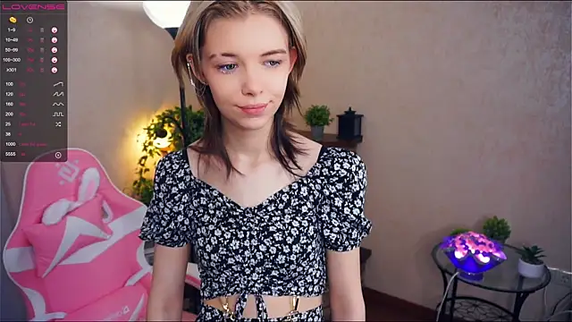 Snapshot of EngelAlman chatting on 1, 2, 2025 EngelAlman online show from 1, 2, 2025