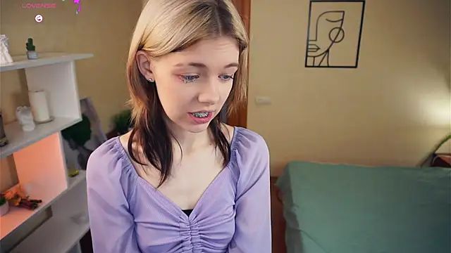 Snapshot of EngelAlman chatting on 11, 3, 2025 EngelAlman online show from 11, 3, 2025