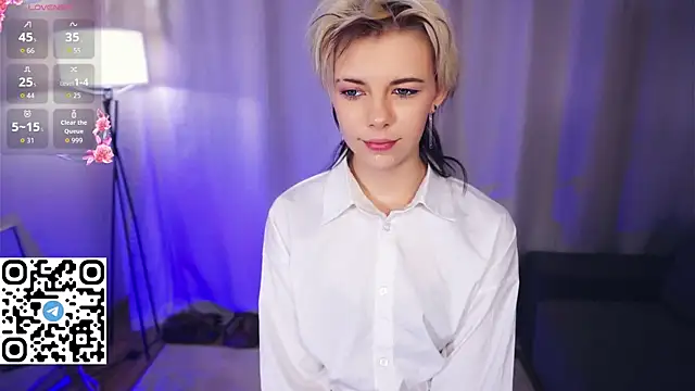 Snapshot of EngelAlman chatting on 4, 10, 2025 EngelAlman online show from 4, 10, 2025