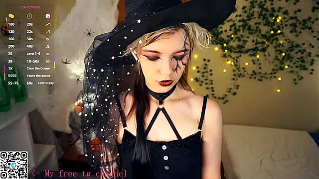 Snapshot of EngelAlman chatting on 31, 10, 2025 EngelAlman online show from 31, 10, 2025