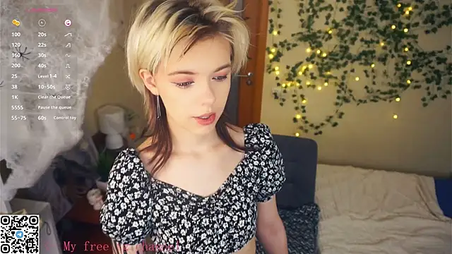 Snapshot of EngelAlman chatting on 5, 11, 2025 EngelAlman online show from 5, 11, 2025