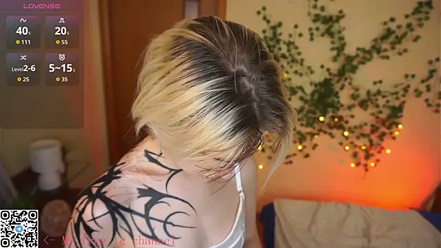 Snapshot of EngelAlman chatting on 2, 12, 2025 EngelAlman online show from 2, 12, 2025