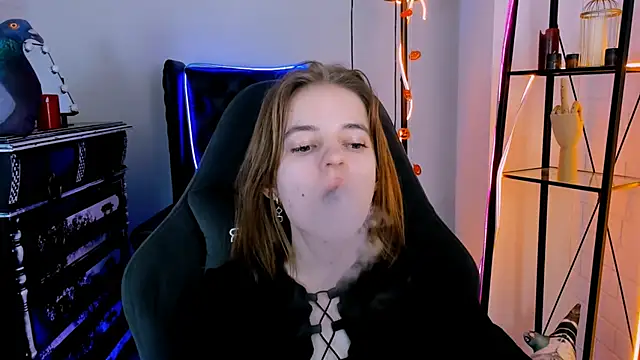 TinaDavil online show from 3, 12, 2024