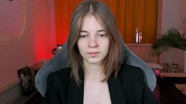 TinaDavil online show from 3, 2, 2025