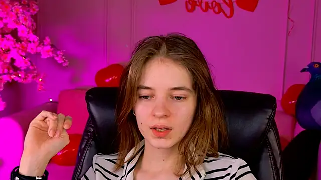 Snapshot of TinaDavil chatting on 12, 2, 2025 TinaDavil online show from 12, 2, 2025