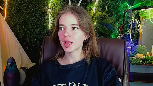 Snapshot of TinaDavil chatting on 24, 2, 2025 TinaDavil online show from 24, 2, 2025