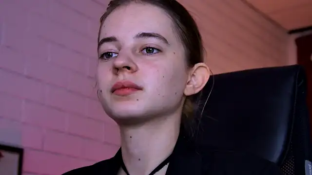 Snapshot of TinaDavil chatting on 8, 2, 2026 TinaDavil online show from 8, 2, 2026